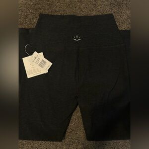 Medium Spacedye Centered Midi Legging in Darkest Night NWT by Beyond Yoga